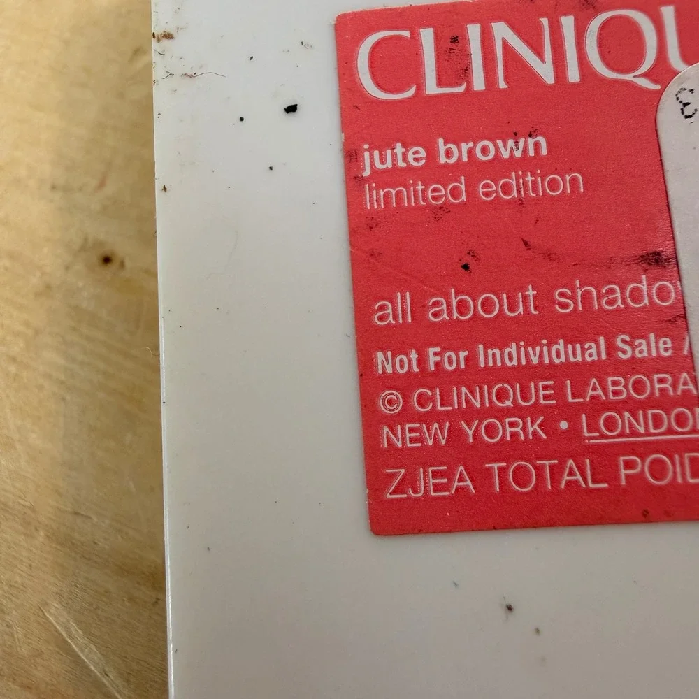 Clinique All About Shadow Quad Limited Edition Jute Brown Floral Case ZJEA